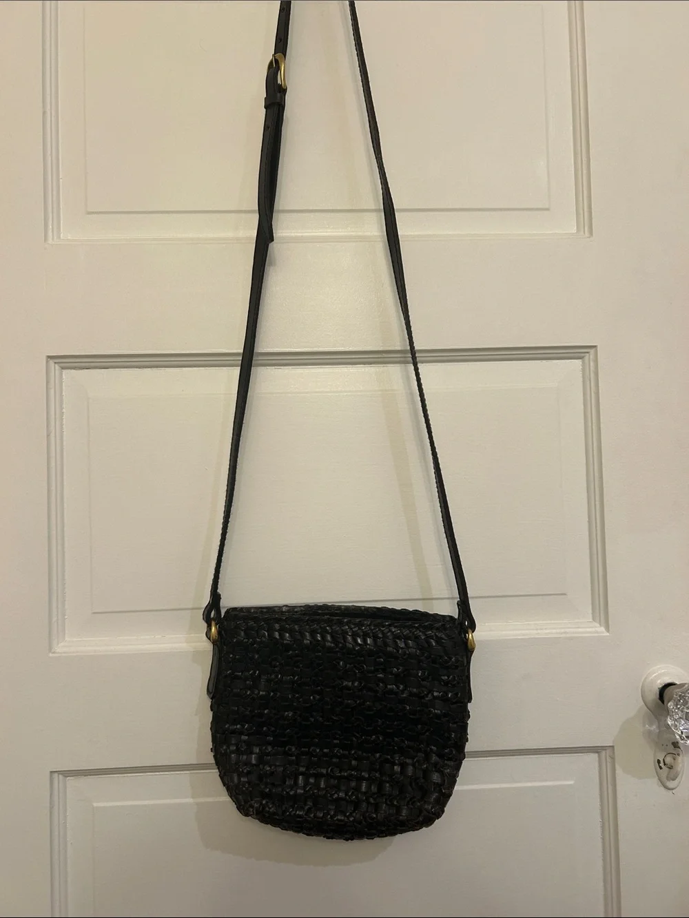 🛍 2/$18 Woven Black Leather Crossbody Purse